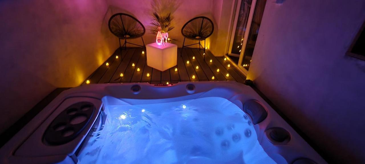 Ferienwohnung L'Acqua Dolce - La Rochelle - Ile De Re - Jacuzzi Exterior foto
